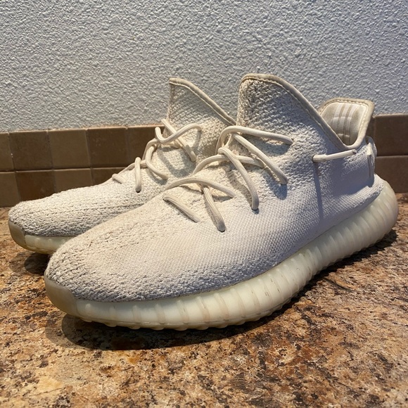 Yeezy 350v2 Cream